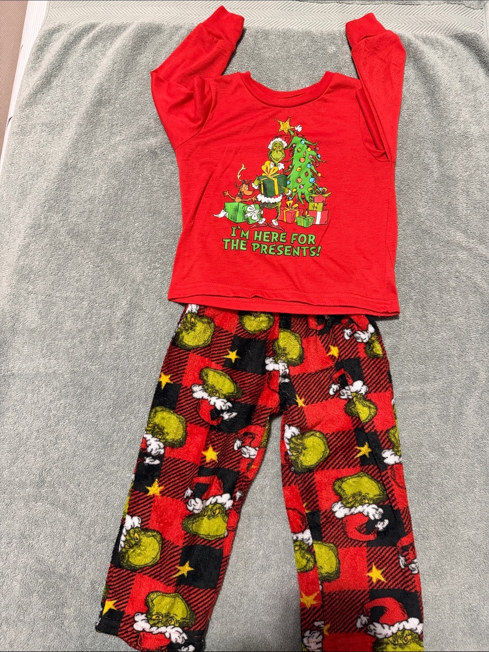 Red Kids Holiday Grinch Pajama Set - Festive Presents Graphic